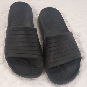 women's Black Slide Sandals Size 9